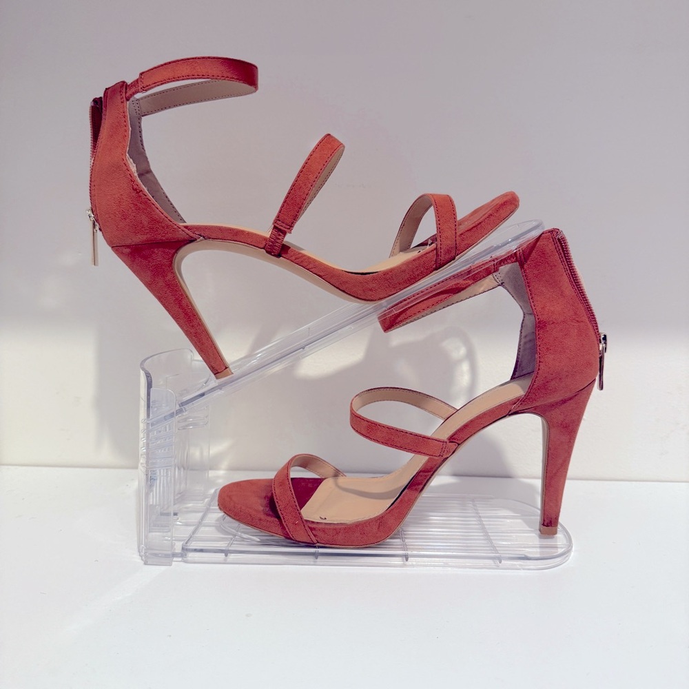 Kelly & Katie Courtnee Sandal.